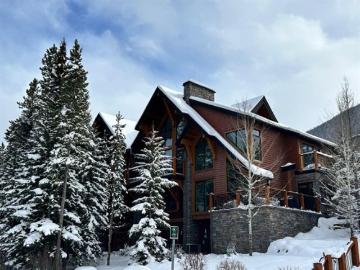 Three Sisters Mountain Village, Canmore, Alberta