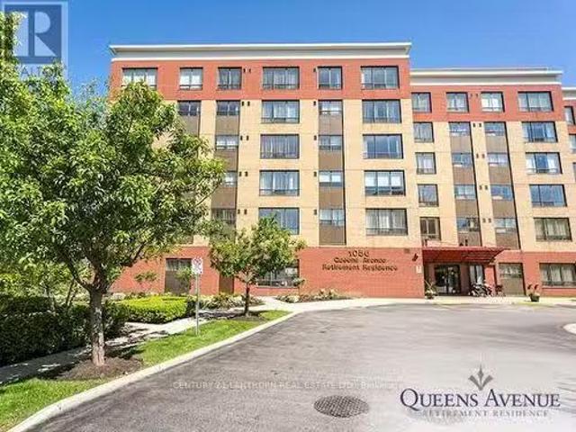 510 1056 Queens Avenue, Oakville Cp College Park, ON, L6H.