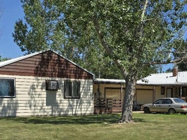 510 and 512 3rd Ave W, Zap, ND 58580