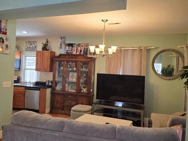 510 Dateleaf Ave, Capitol Heights, MD 20743 | MLS #MDPG2202