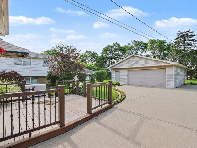 510 E 164th Place