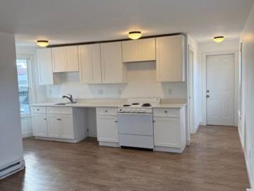 510 Maple St 3 Bedroom Apartment for Rent at 510 510 Maple Street 510 Maple Street, Manchester, NH 03104 Straw Smyth