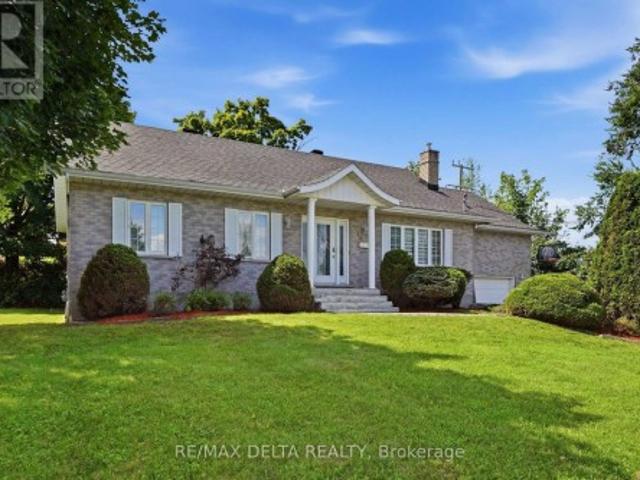 510 Stevens Street, Hawkesbury, ON, K6A 3J3 house for sale | Listing ID X13726 | Royal LePage