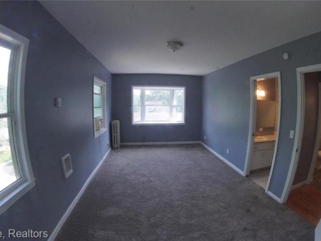 510 Pleasant Street # 6