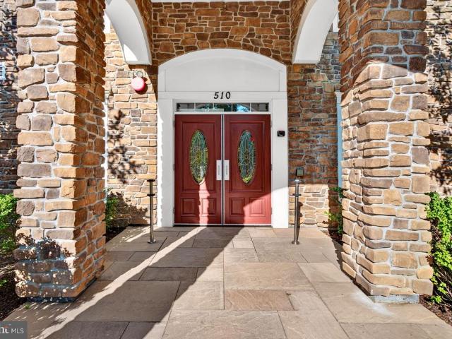 510 Quarry View Court # 206