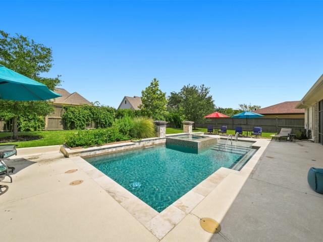 5117 Inverness Drive