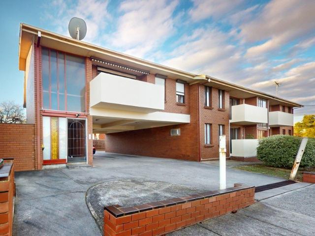 5/117 Lincoln Road Essendon