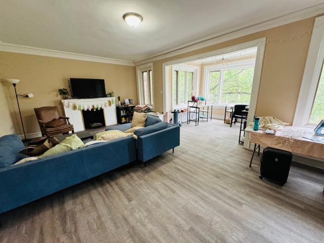 5117 S University Avenue # 2B