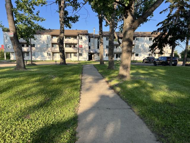 5117 44 Street 201 High Prairie AB T0G1E0