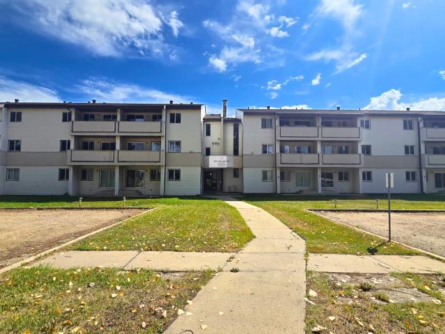 5117 44 Street 205 High Prairie AB T0G1E0