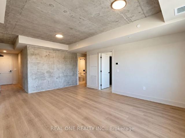 511 810 King Street W, Hamilton