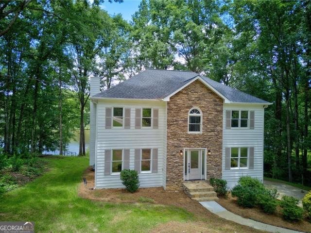 511 Lakeside Drive