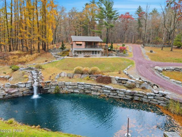511 Towpath Rd, Hawley, PA