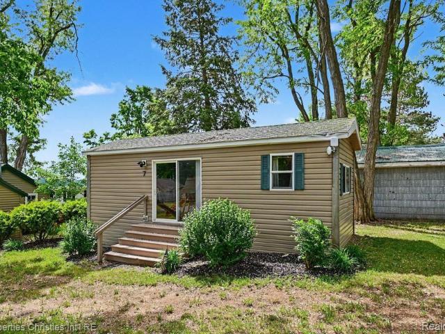 5124 Beechwood Avenue # 7