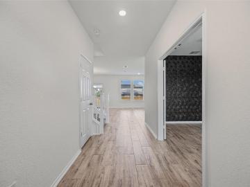 5124 Lazy Court Dr