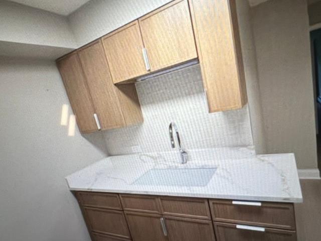 5125 Blodgett Avenue # 211T