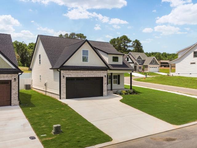 5125 Ella Ln NE