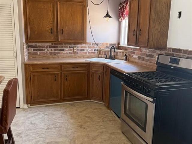 5125 Flagstone Drive