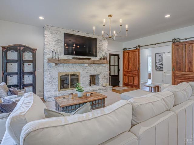 5125 Highland Center Road