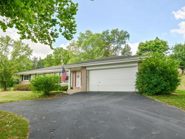 5127 S Menard Dr