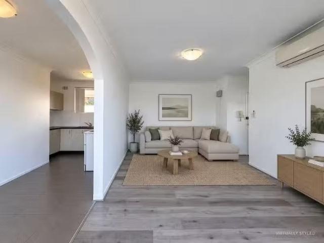 5/122 The Crescent, HOMEBUSH WEST Apartment for rent Listed b.