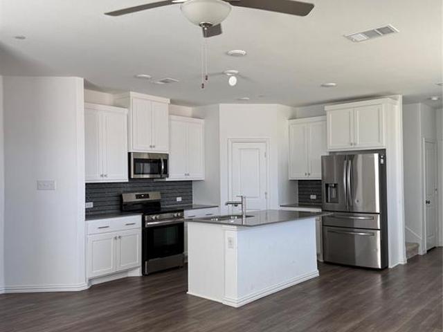 5123 Community Street