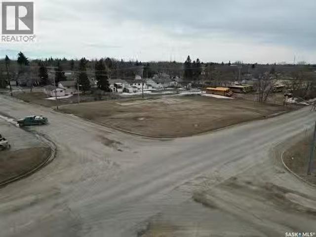 512 1St Avenue E, Assiniboia, SK, S0H 0B0 vacant land for sa.