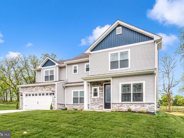 512 Abigail Ave, Waynesboro, PA 17268 | MLS #PAFL2031