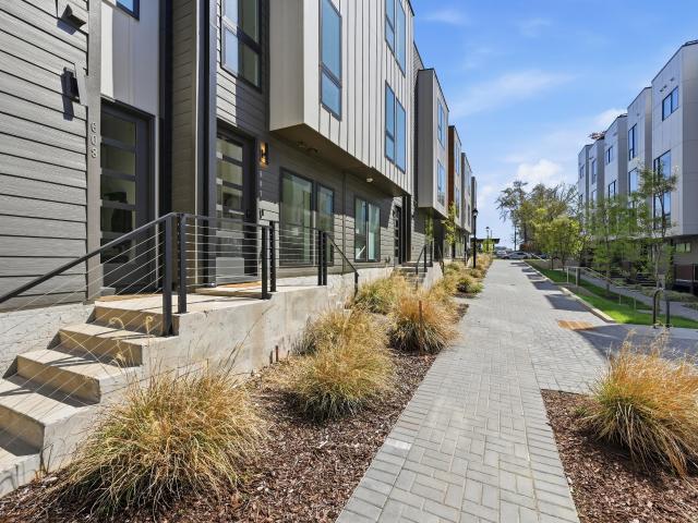 512 Gordon Street # 607
