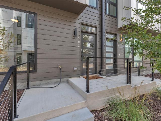 512 Gordon Street 304