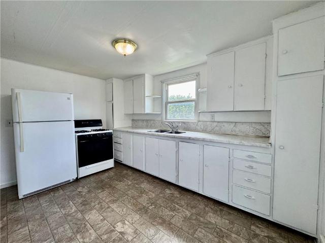 512 E 4th Street