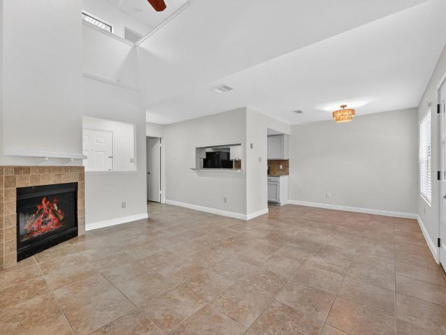 512 Eberhart Ln # 203