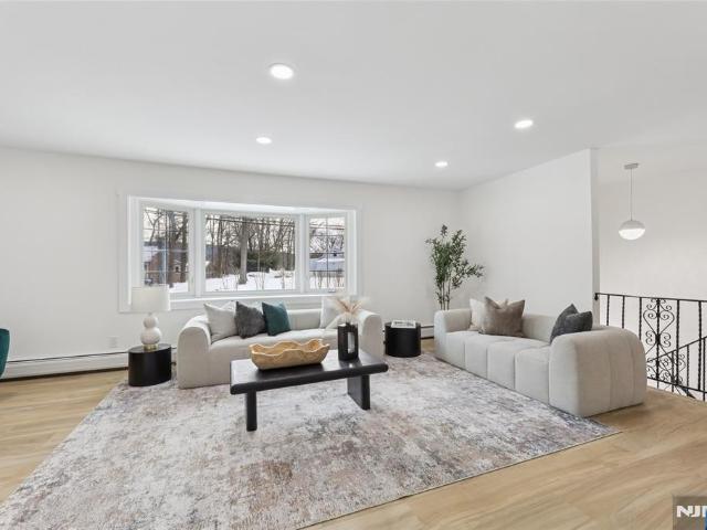 512 N Lake Shore Drive