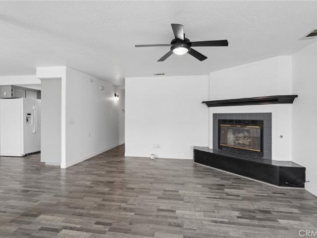 512 S Elm