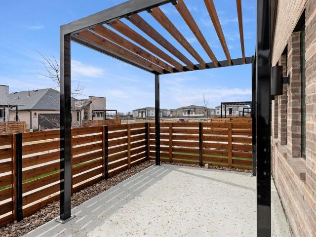 512 Sherwood