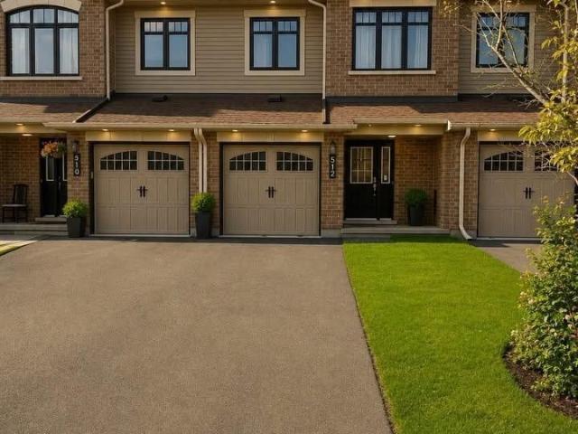 512 Petrichor Crescent Ottawa, ON K4A0T7