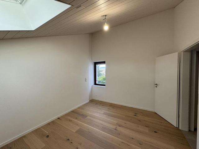 51/2 pieces PRICE REDUCTION