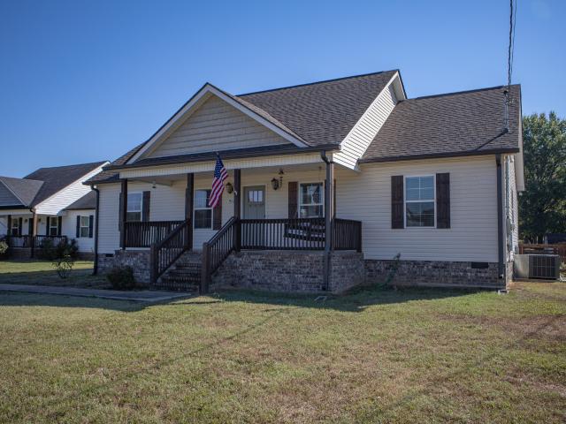 512 Robinson Ave