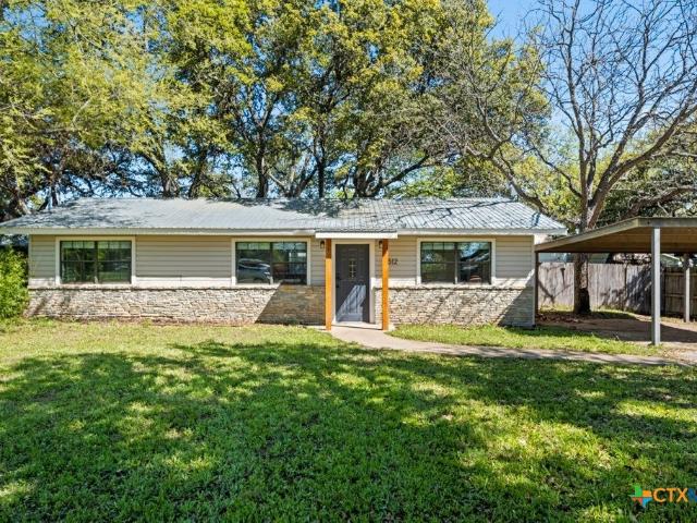 512 W Pecan Drive