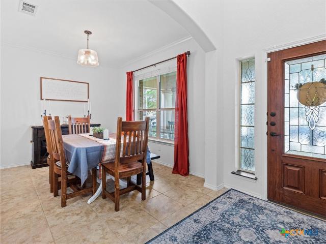 512 Wagon Wheel Way
