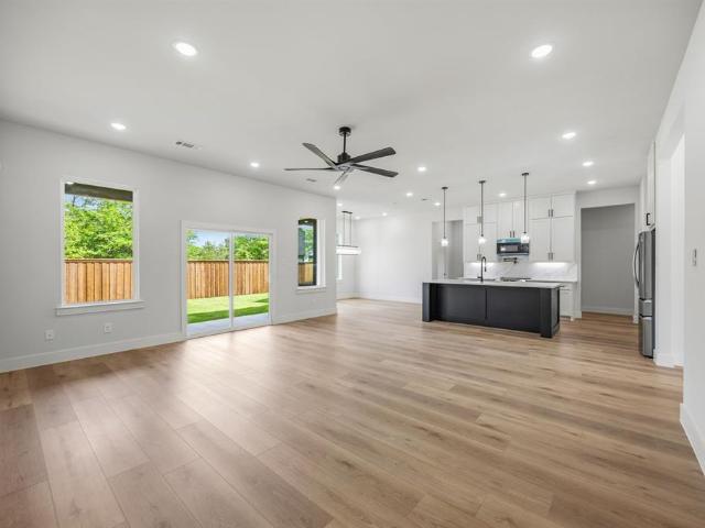 512 Waikiki Trail