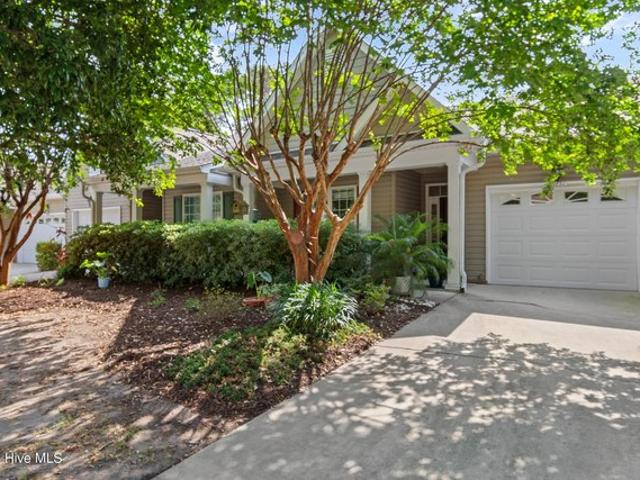 5136 Elton Dr SE, Southport, NC 28461