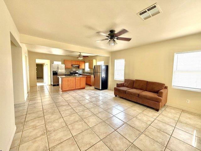 5137 LA Dorna St, San Diego, CA 92115