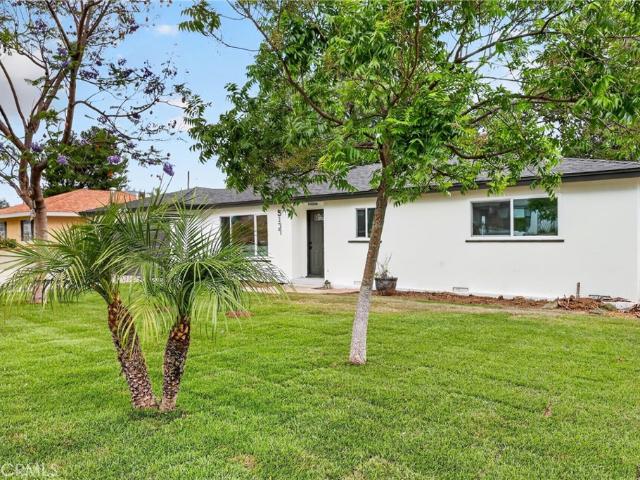 5137 Peacock Lane