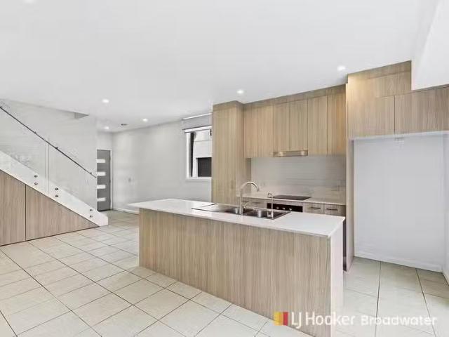 5/138 Central Street, Labrador, QLD 4215