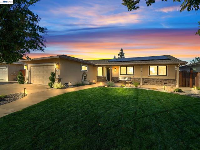 5138 Theresa Way