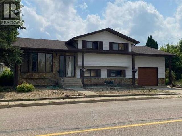 5138 48 Street, Lacombe, AB, T4L 1J3 house for sale | Listing ID A2333 | Royal LePage