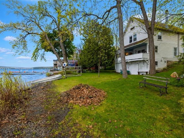 5139 W Lake Road