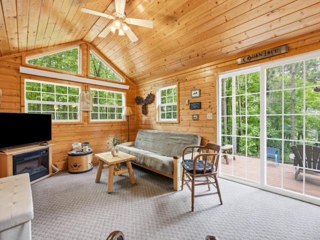 51305 Curly Drive