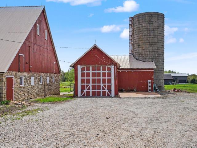 5131 SW Urish Rd, Topeka, KS 66610 | MLS #243970